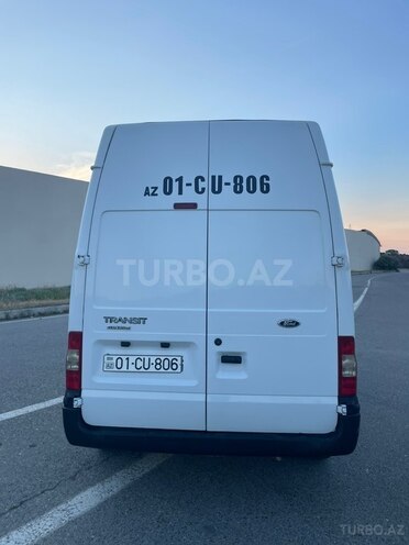 Ford Transit-4