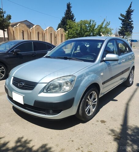 Kia Rio-7