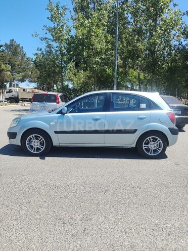 Kia Rio-5