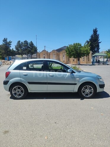 Kia Rio-6