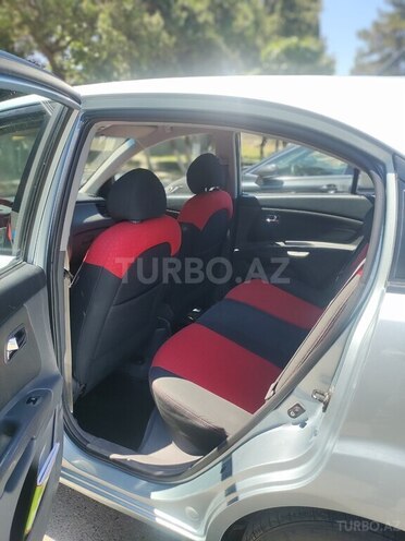 Kia Rio-12