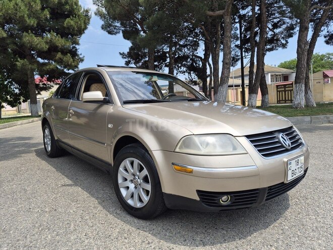 Volkswagen Passat-8