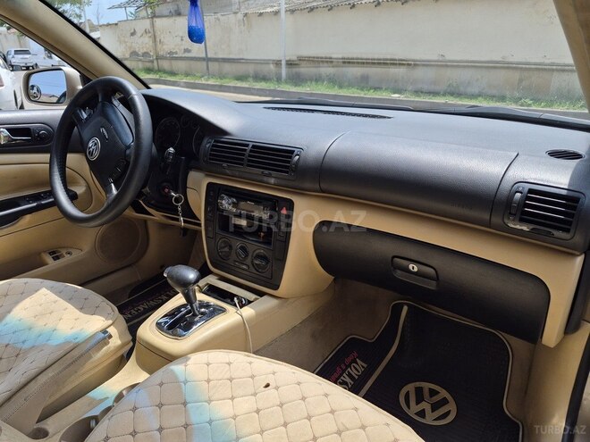 Volkswagen Passat-9