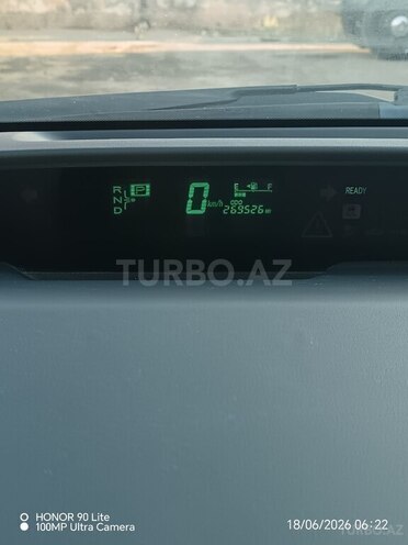 Toyota Prius-14