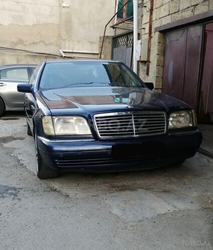 Mercedes S 320-1