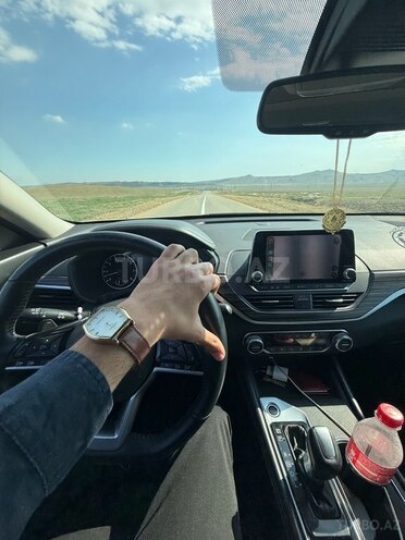 Nissan Altima-2