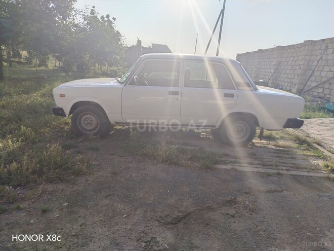 LADA (VAZ) 2107-4