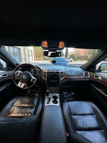 Jeep Grand Cherokee-3