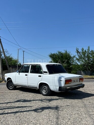 LADA (VAZ) 2107-2