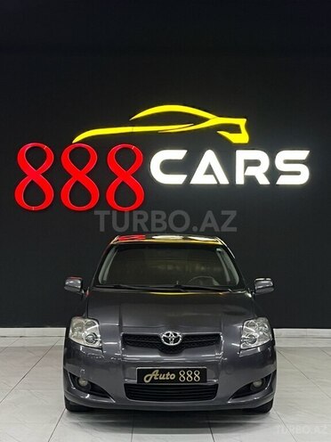 Toyota Auris-3