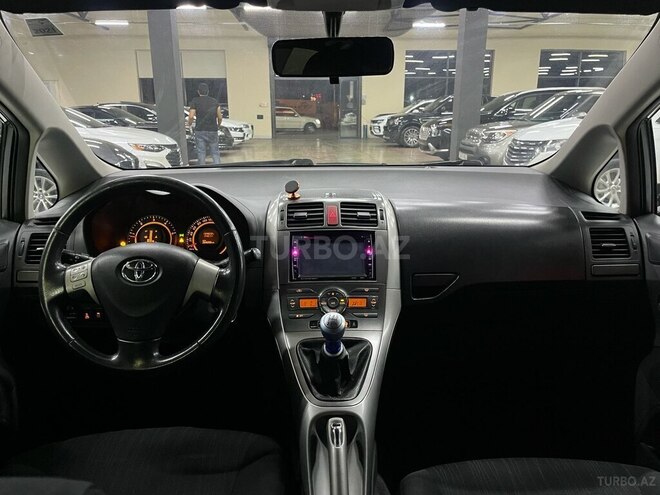 Toyota Auris-9