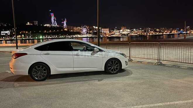 Hyundai i40-6