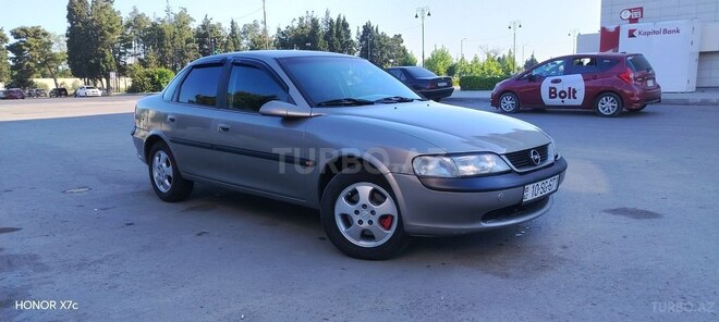 Opel Vectra-11