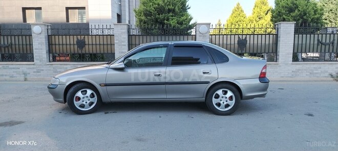 Opel Vectra-8