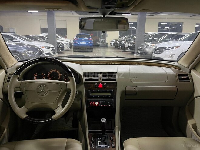 Mercedes C 230-10