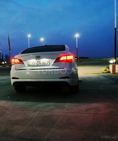 Hyundai i40-5