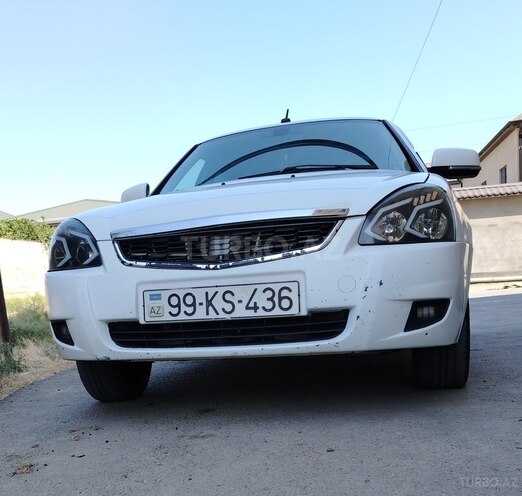 LADA (VAZ) Priora-1