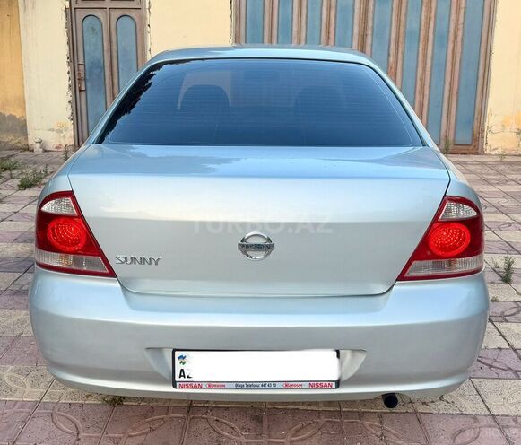 Nissan Sunny-12