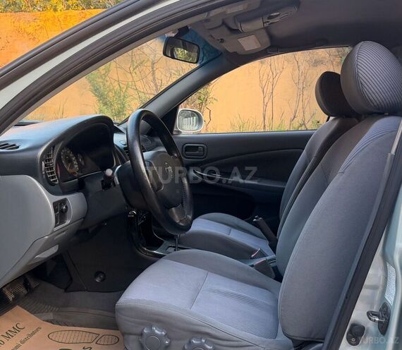 Nissan Sunny-17