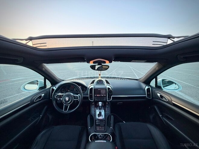 Porsche Cayenne-9