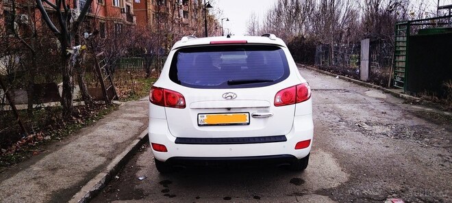 Hyundai Santa Fe-3