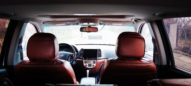 Hyundai Santa Fe-5