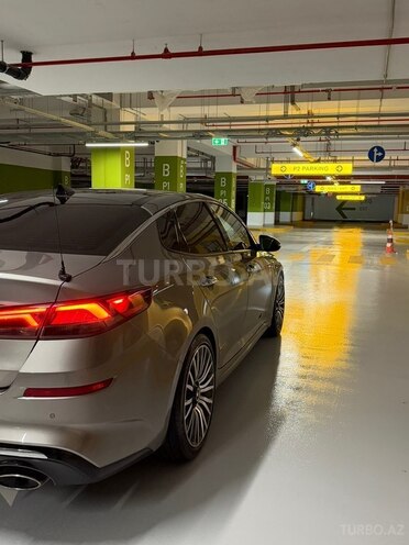 Kia Optima-4