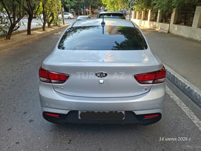 Kia Rio-3