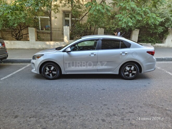 Kia Rio-4