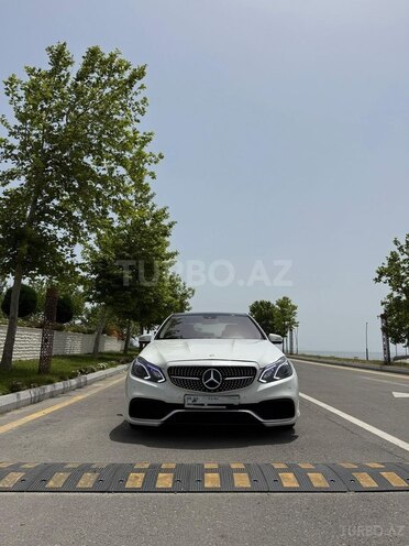 Mercedes E 200-2