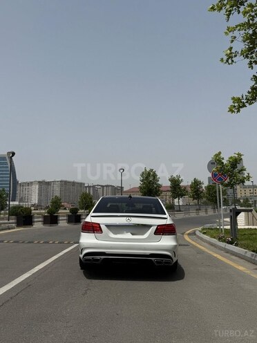Mercedes E 200-3