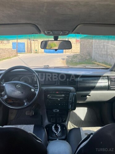 Opel Vectra-6
