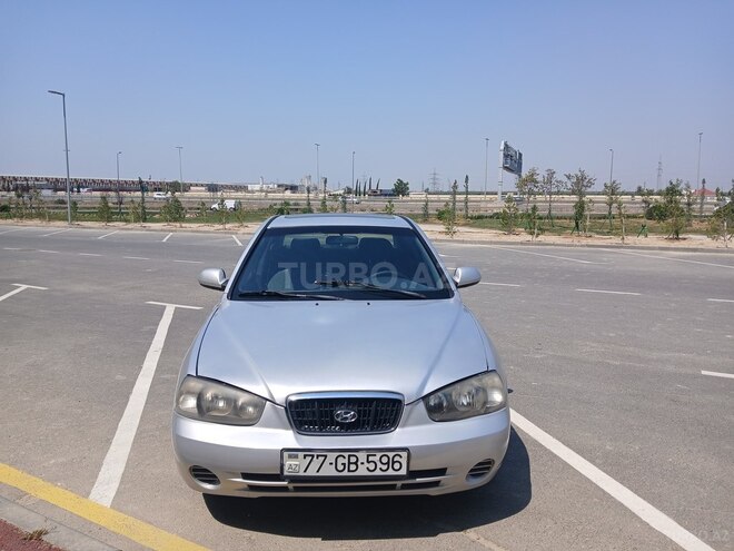 Hyundai Elantra-1