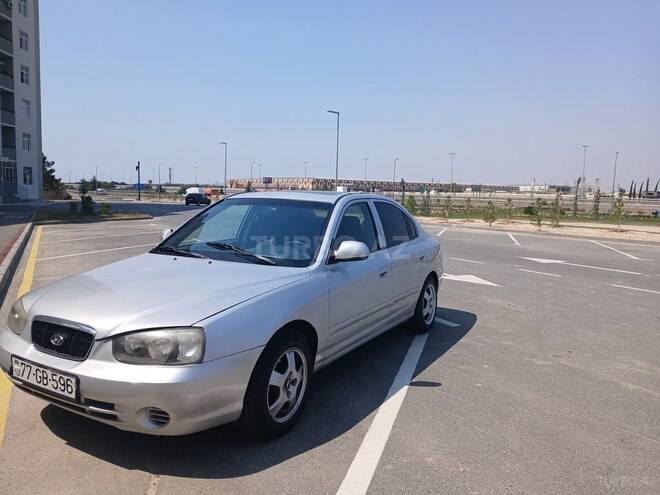 Hyundai Elantra-10