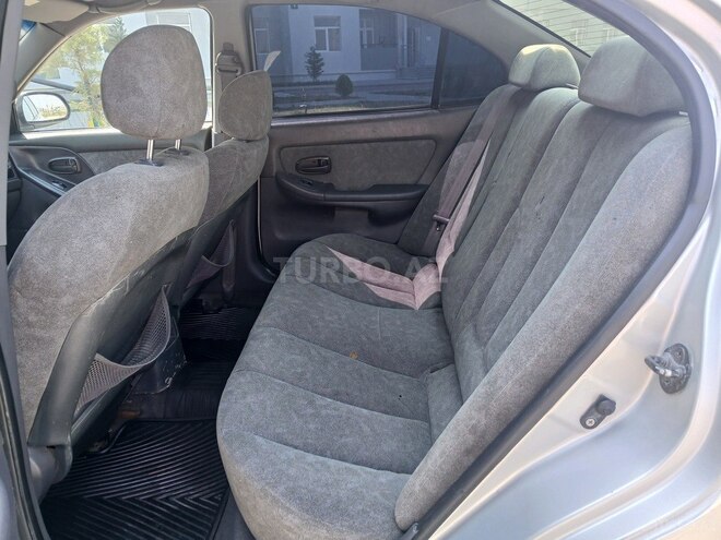 Hyundai Elantra-6