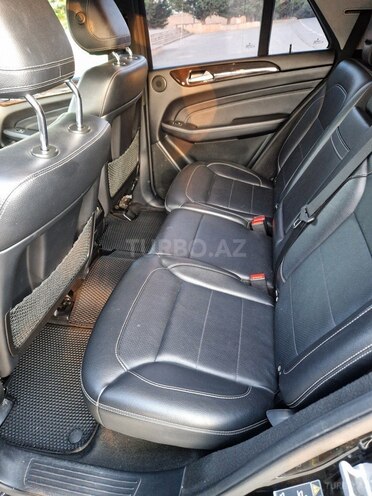 Mercedes ML 350 4MATIC-10