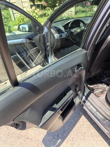 Opel Astra-10