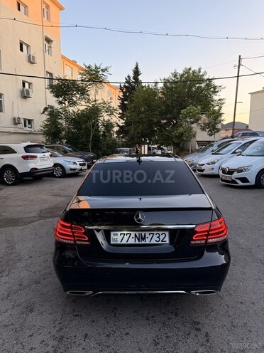 Mercedes E 220-2