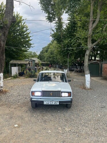 LADA (VAZ) 2107-1
