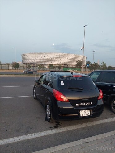 Nissan Tiida-2