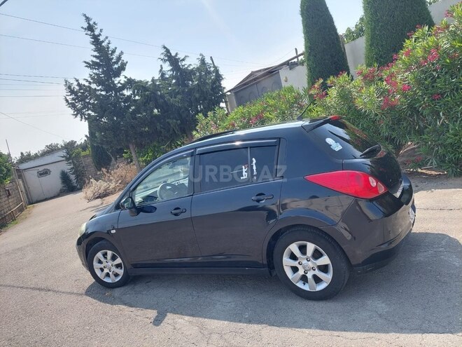 Nissan Tiida-9