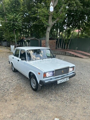 LADA (VAZ) 2107-2