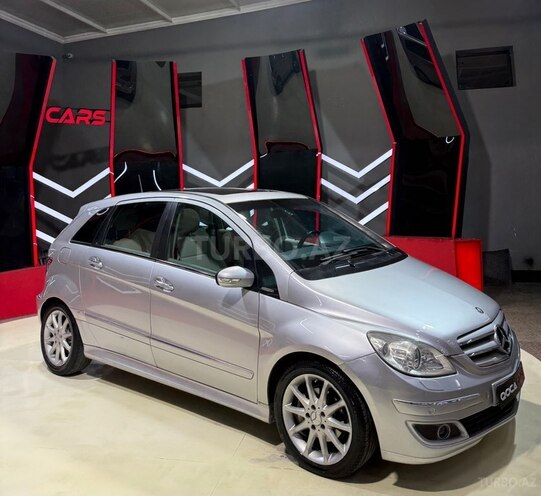 Mercedes B 200-1