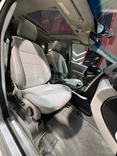 Mercedes B 200-16