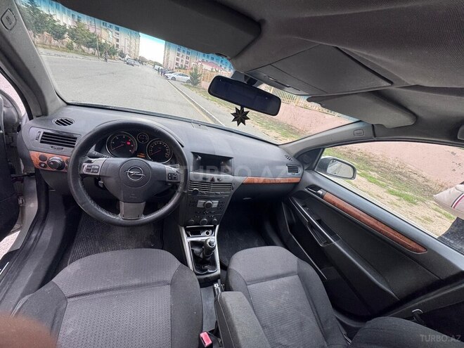 Opel Astra-7