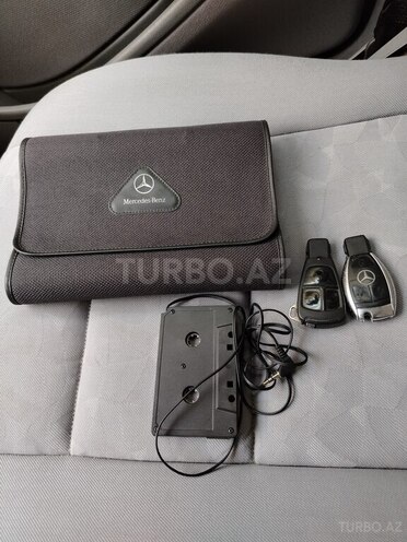 Mercedes C 220-11
