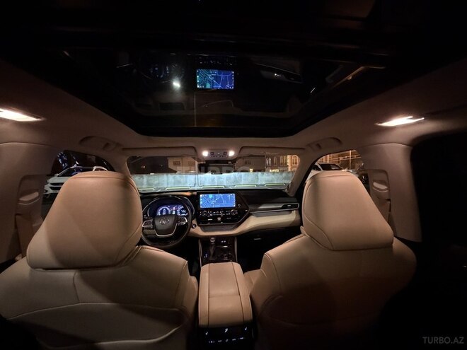 Toyota Highlander-6