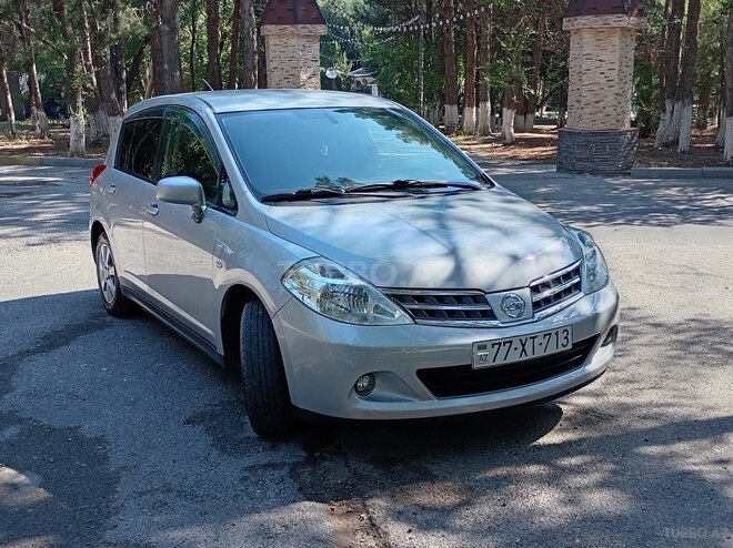 Nissan Tiida-8