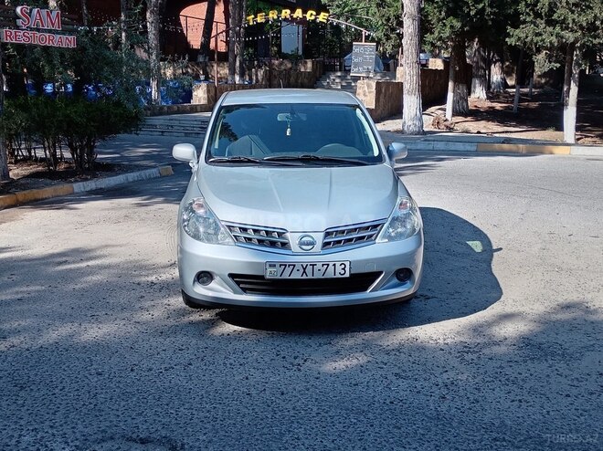 Nissan Tiida-3