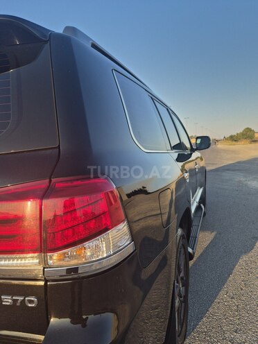 Lexus LX 570-5
